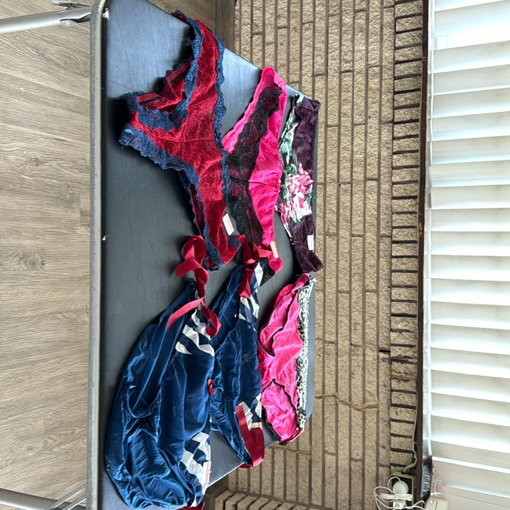 6 pair cacique women’s underwear. NWT  sz 22/24